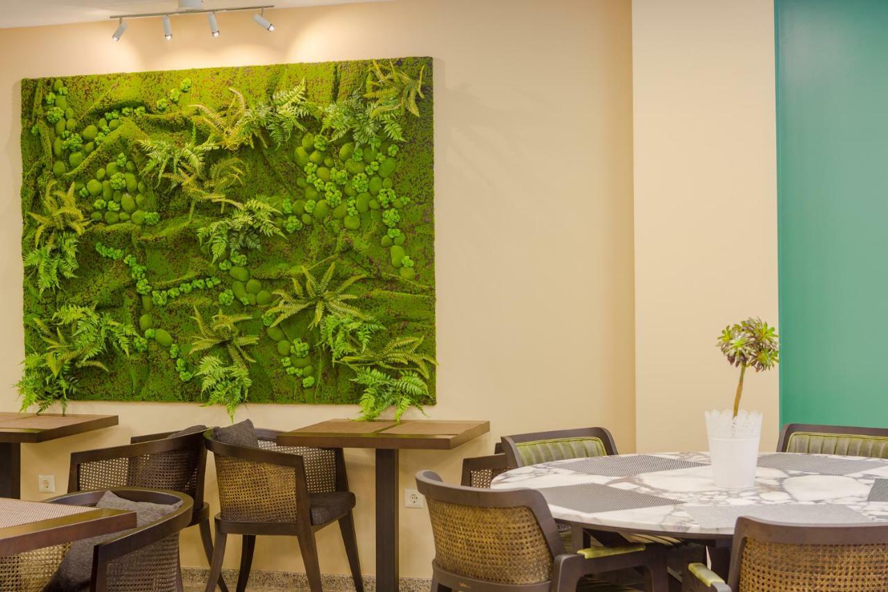 Hotel Bloom 巴统 外观 照片